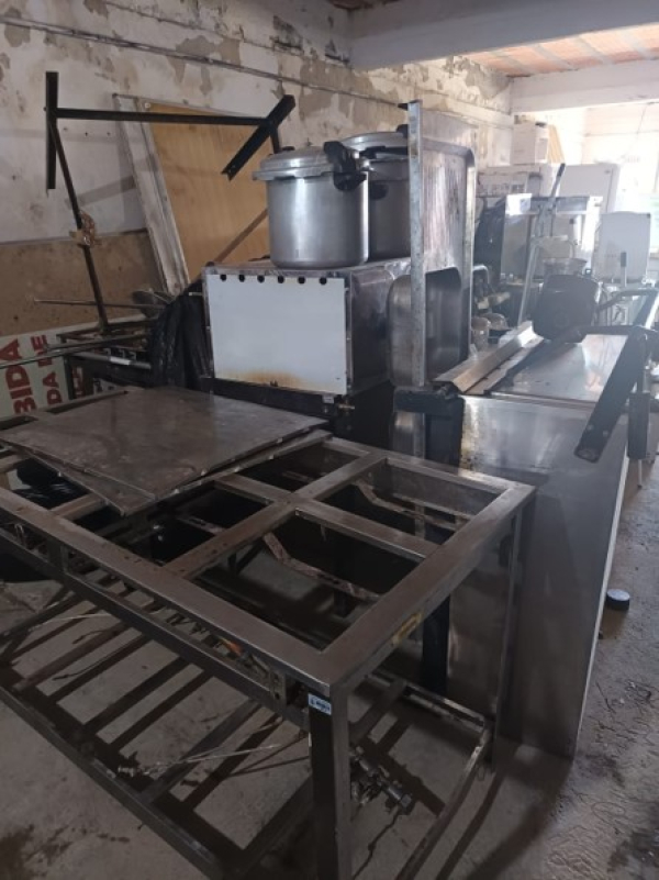 LOTE 13: